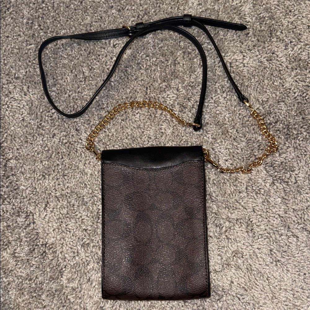 Coach Signature Rachel Phone Crossbody - Picture 3 of 12